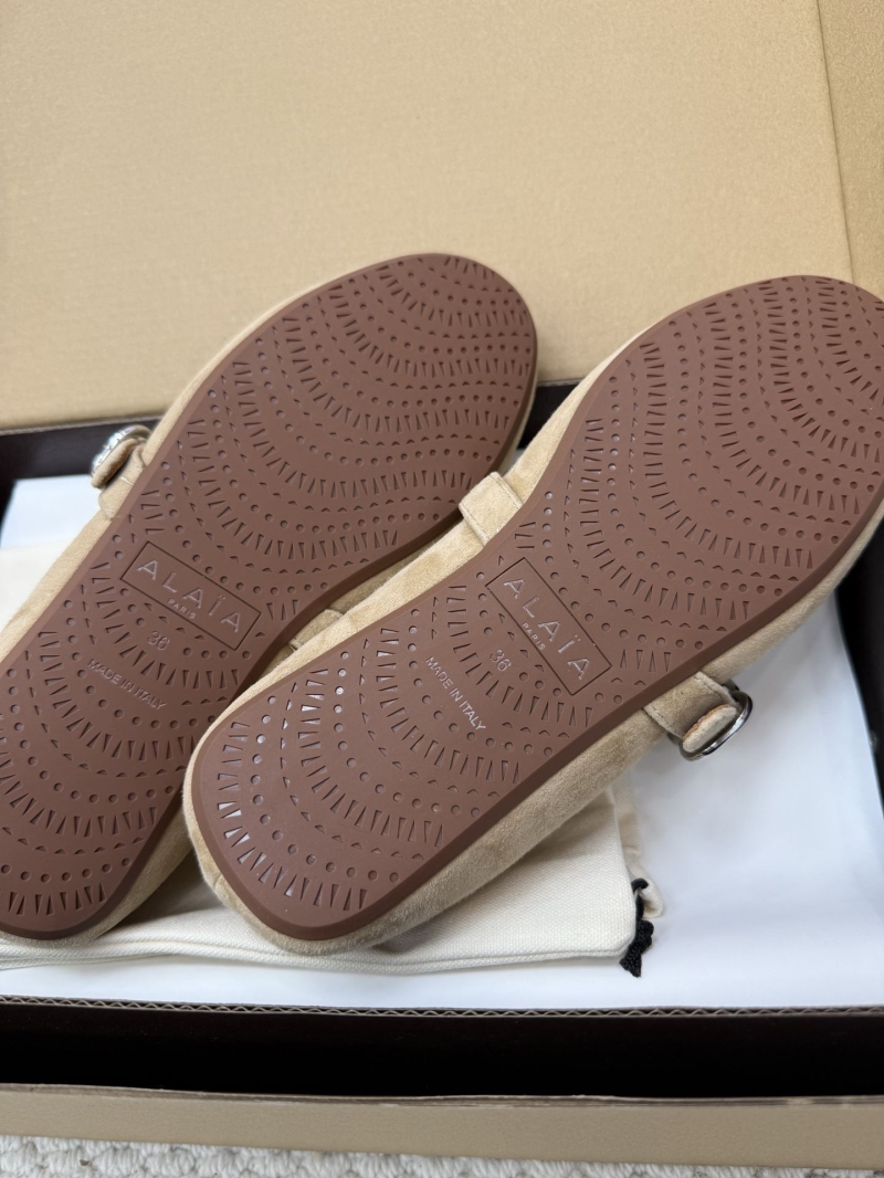 Alaia Flat Shoes